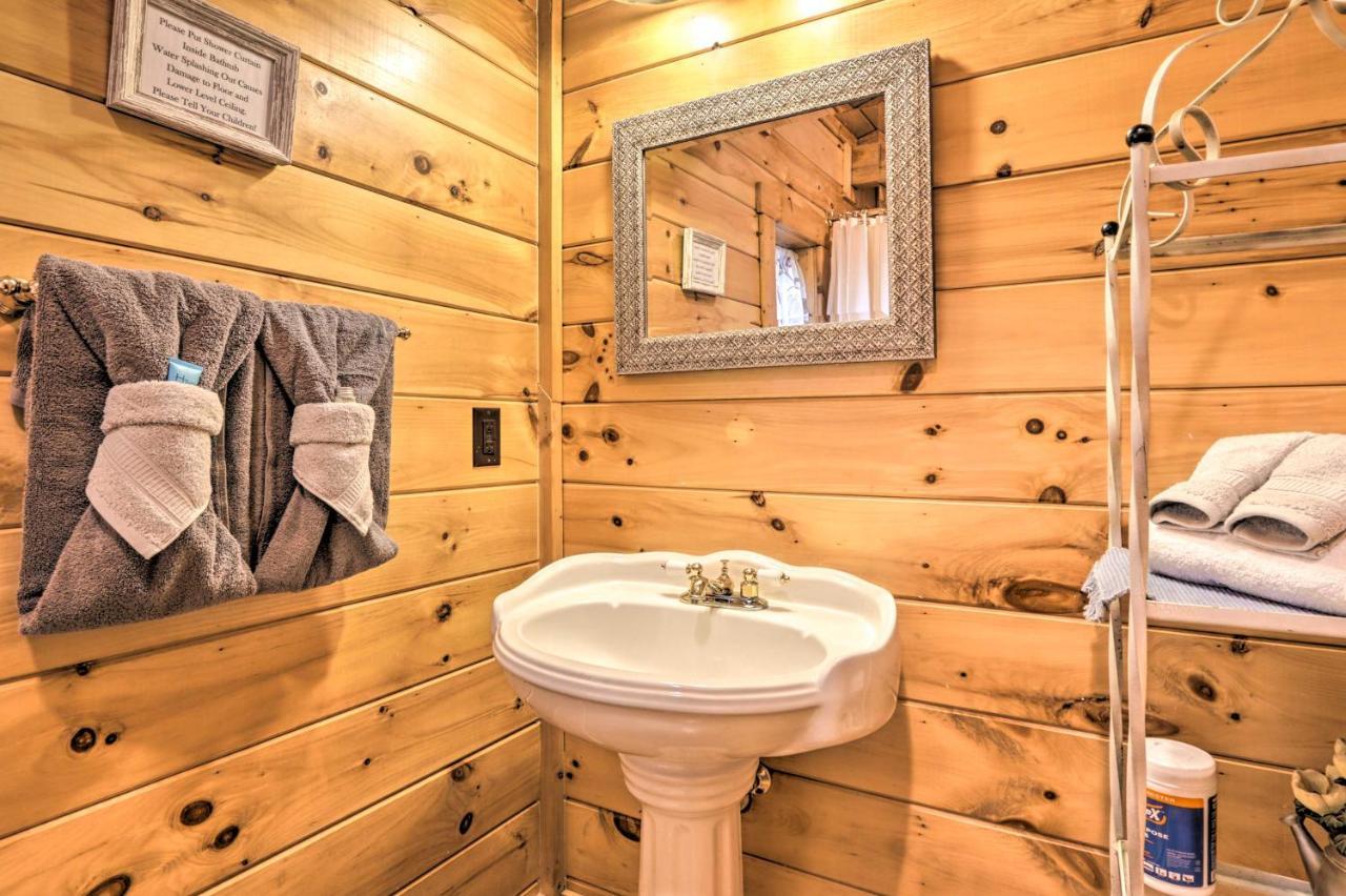 Creekside Sevierville Cabin Game Room And Hot Tub! Екстериор снимка